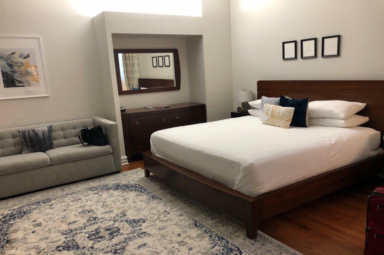 The Arco Midtown Village, Sonder Filadelfia