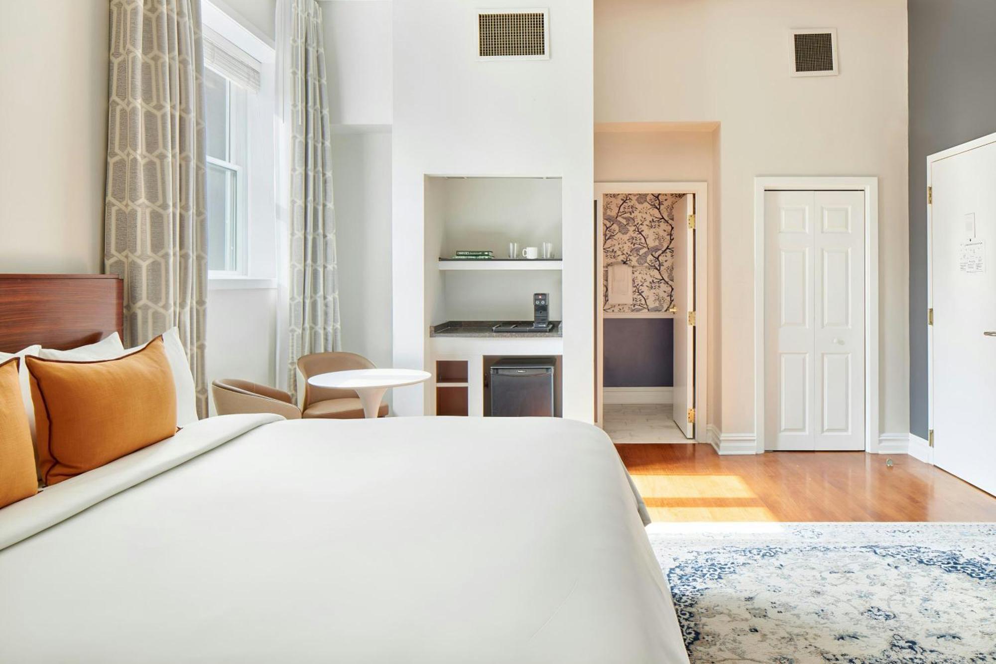 The Arco Midtown Village, Sonder Hotel